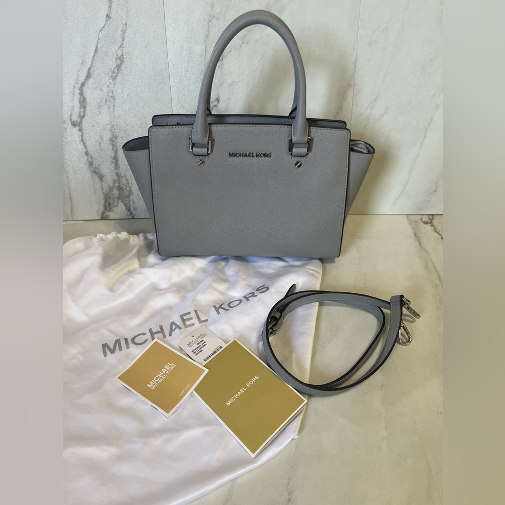 Michael Kors Selma Medium-Dove